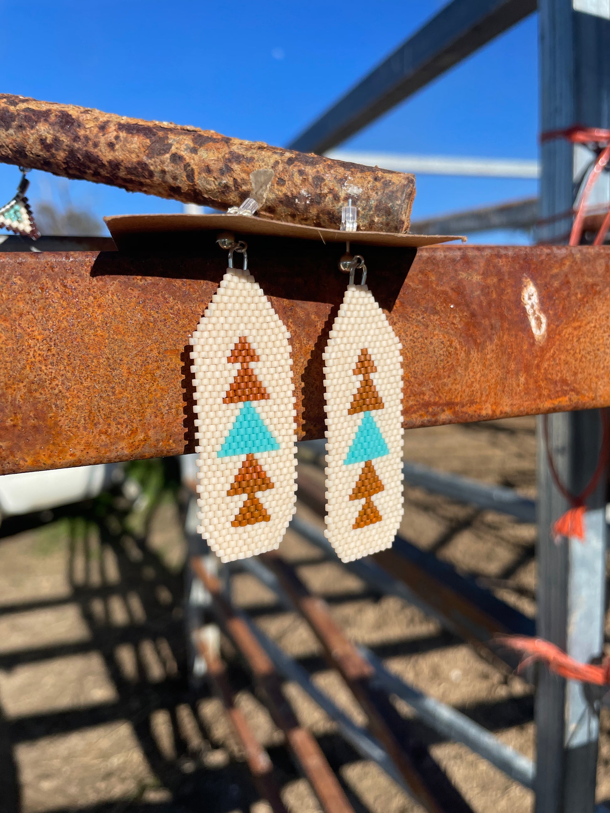 Beaded Dangle Earring-Western Culture Leather