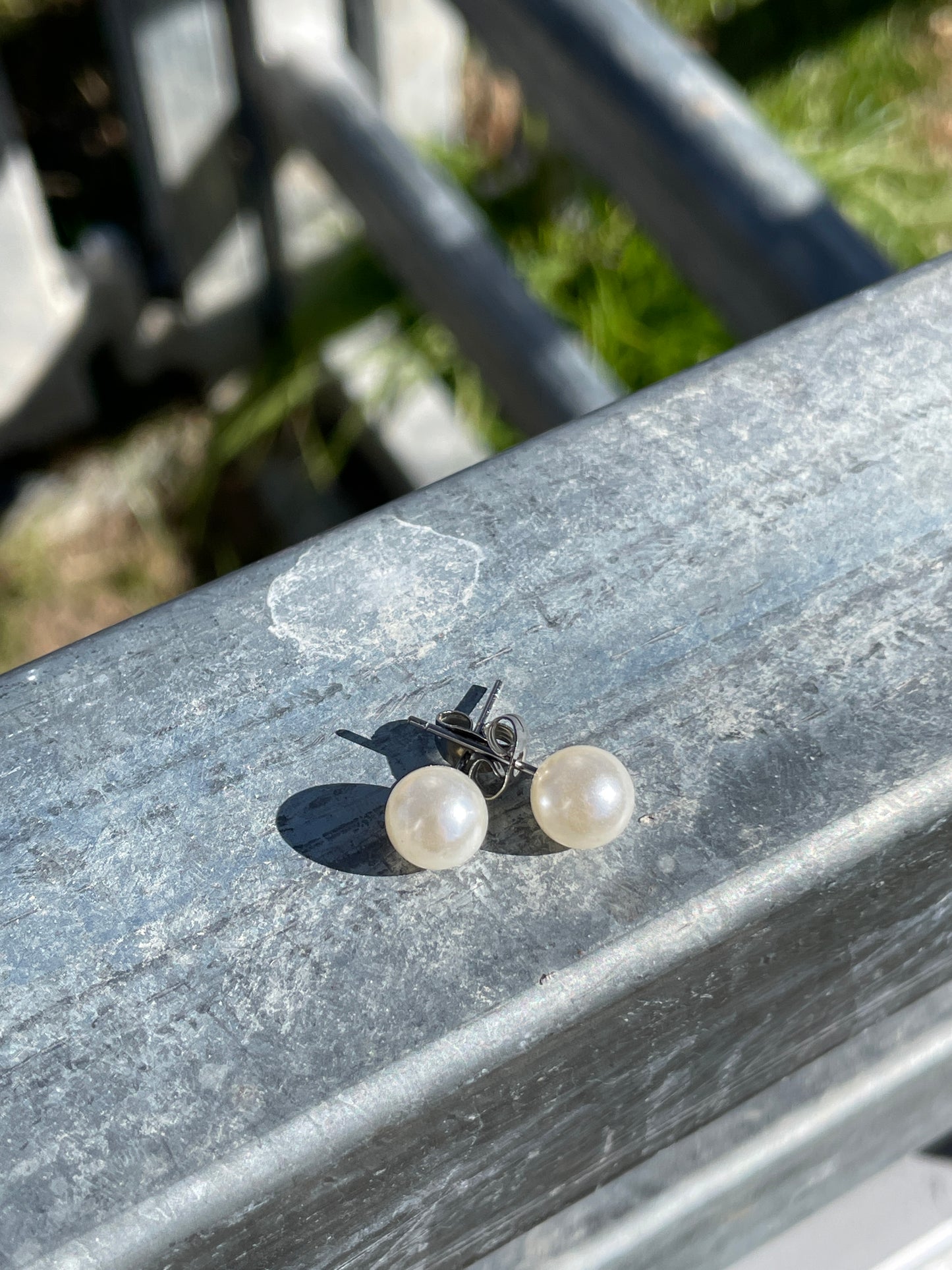 Fresh Water Pearl Stud Earrings-Western Culture Leather