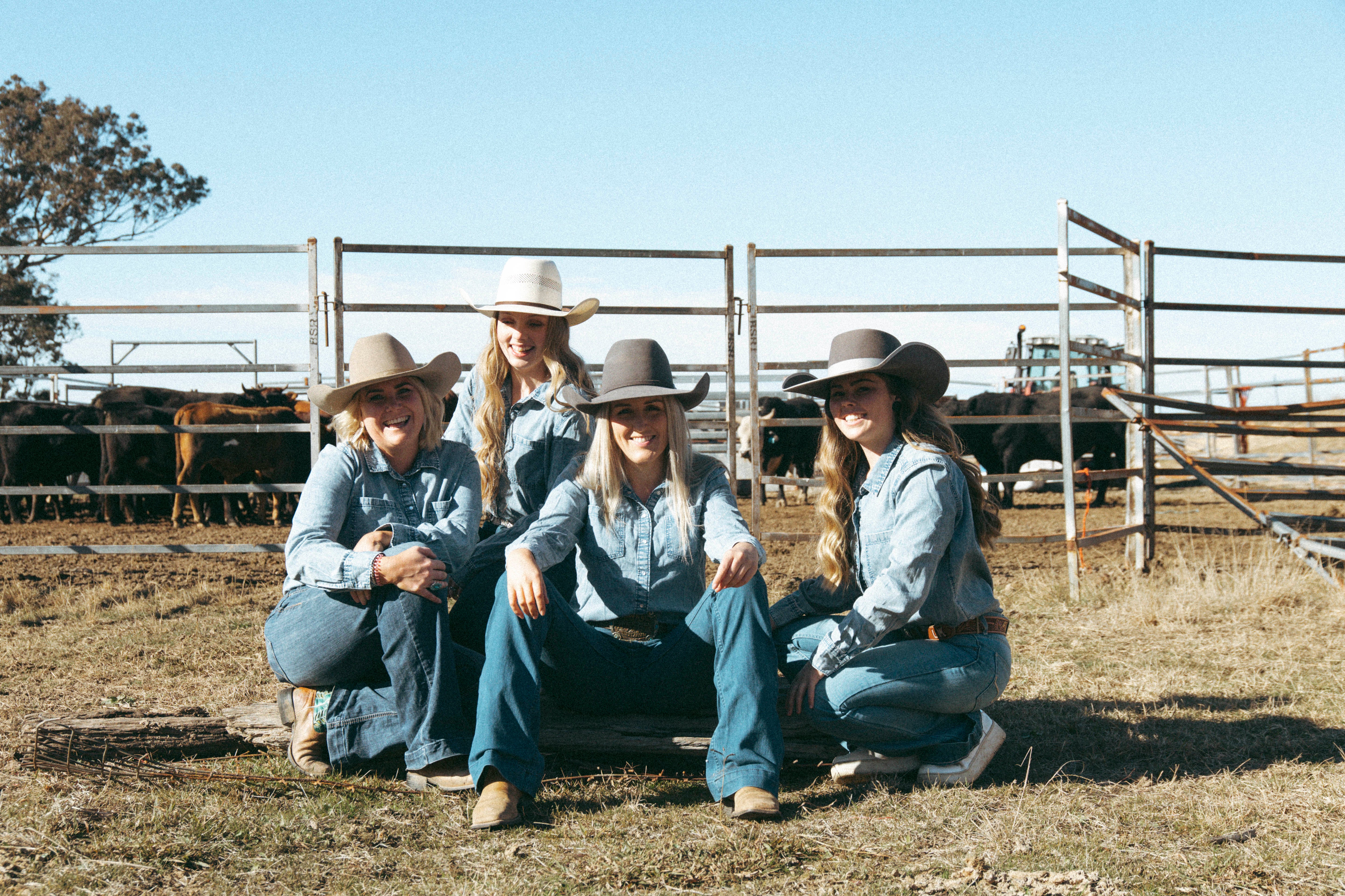 Handcrafted Clothing,
Accessories and Leather Treasures